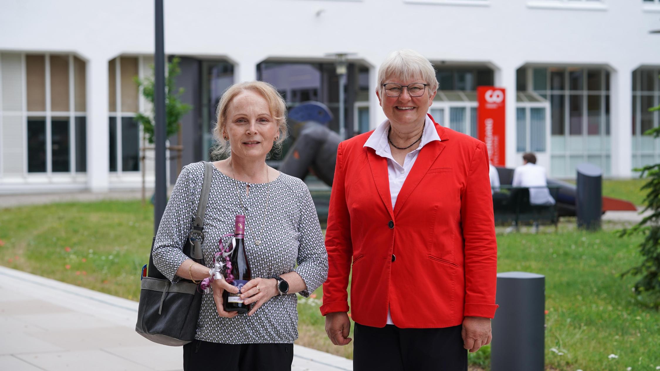 Tatjana Klügling und Prof. Dr. Jutta Michel - Foto von Fr. Dötschel-Langbein
