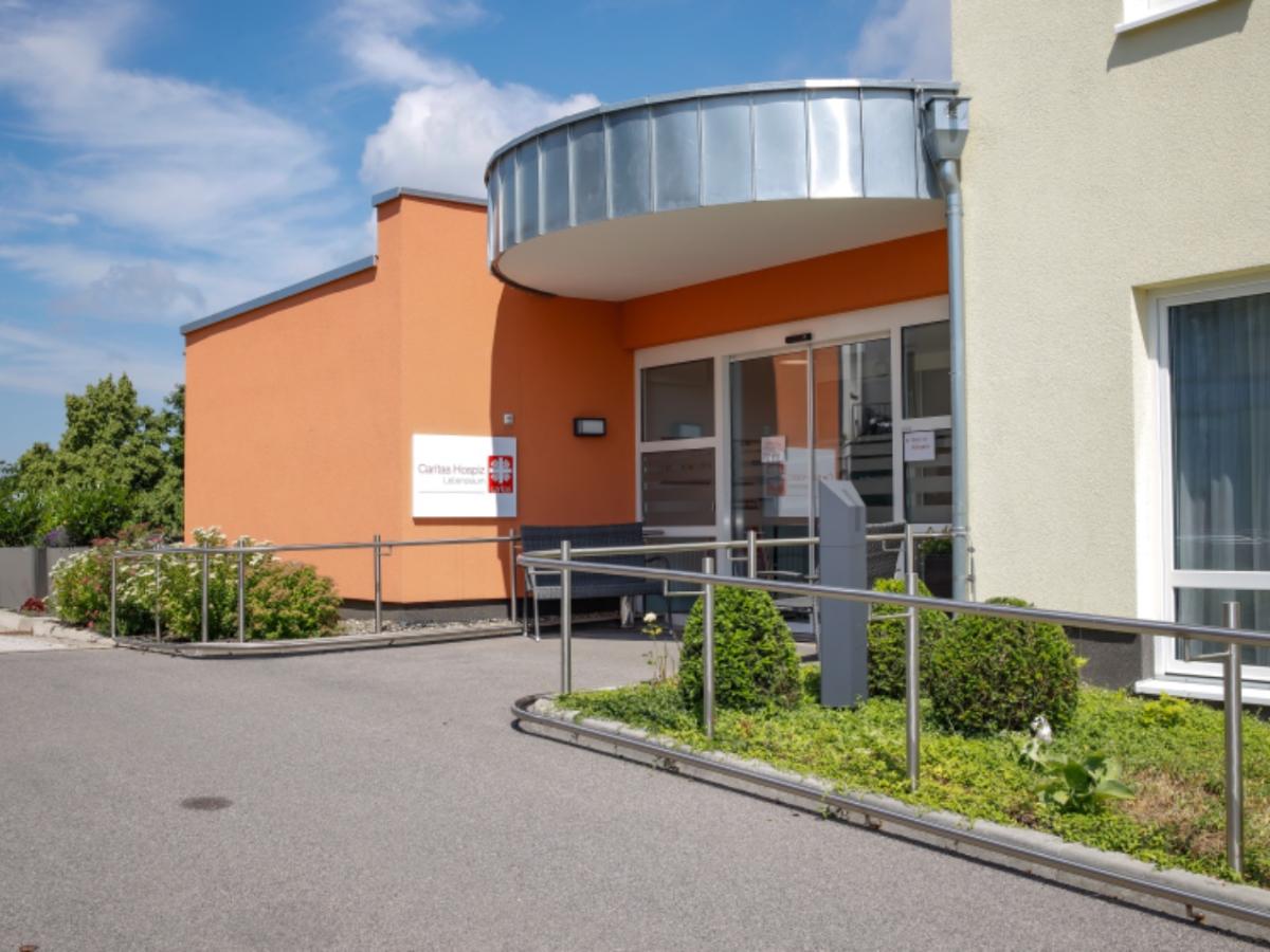 Haupteingang1 Hospiz