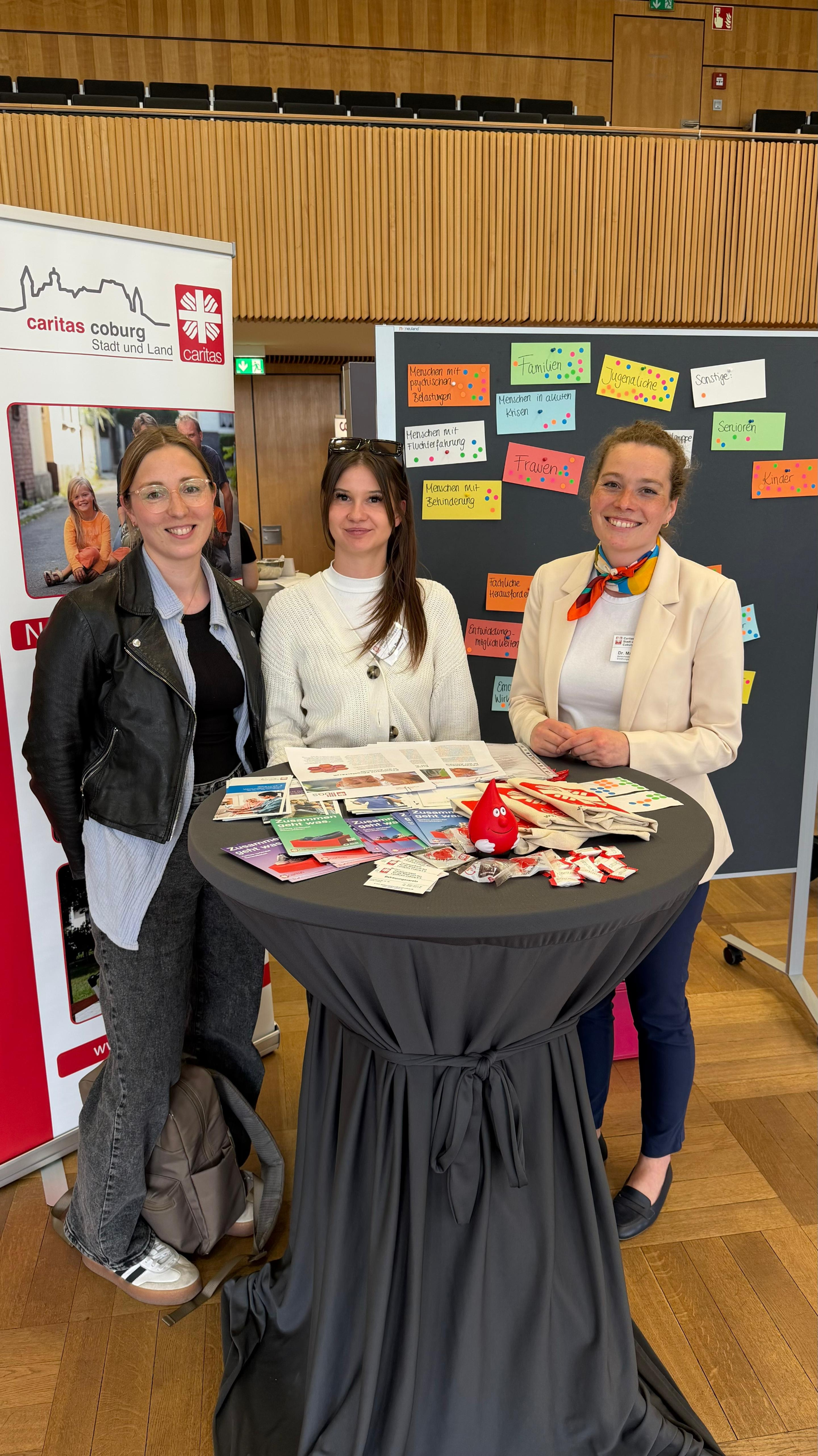 Unsere Mitarbeiterinnen auf der COnnection der Hochschule Coburg